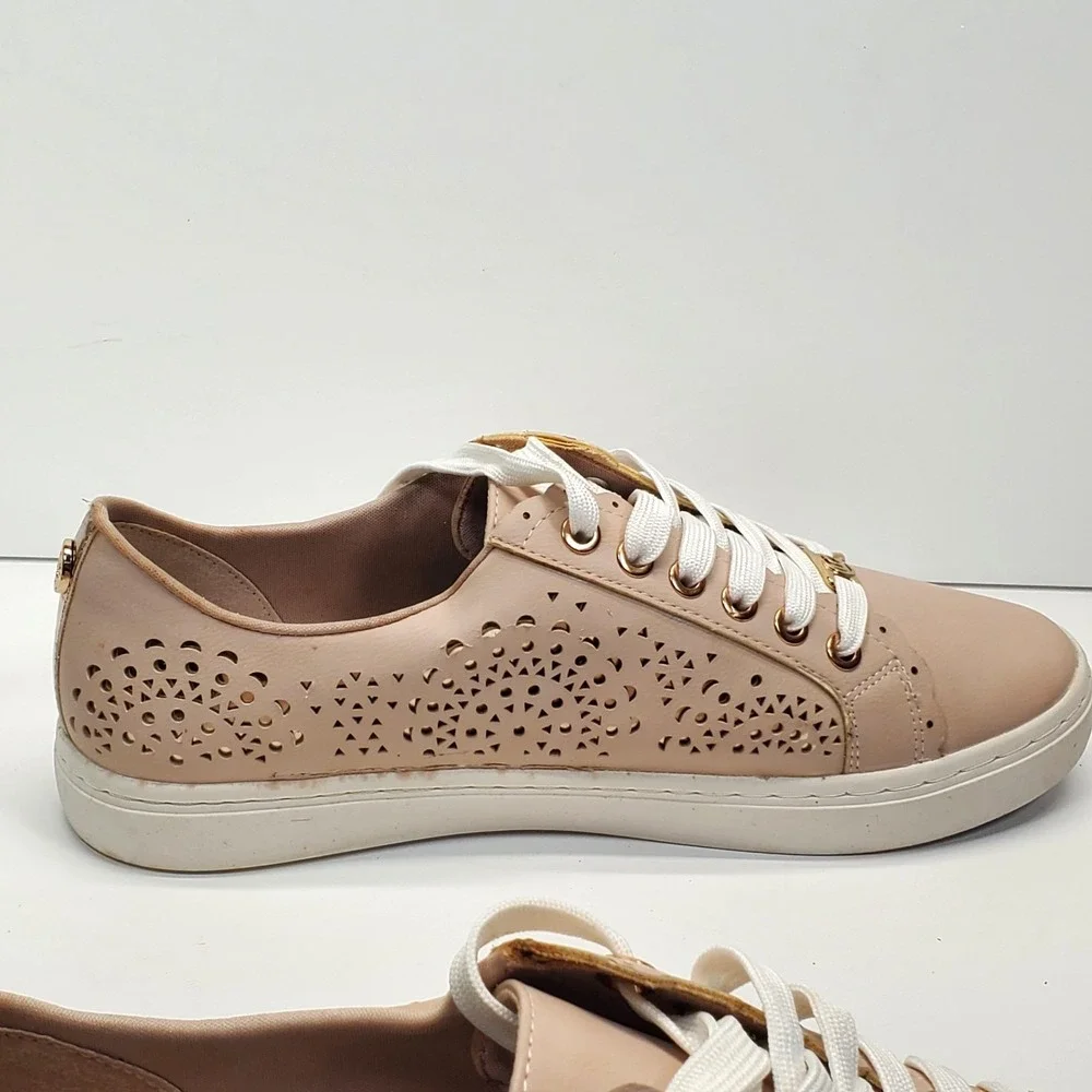 Liz Claiborne Winslow Sneakers Size 8.5M Blush Pink Pierced Design Lace Up